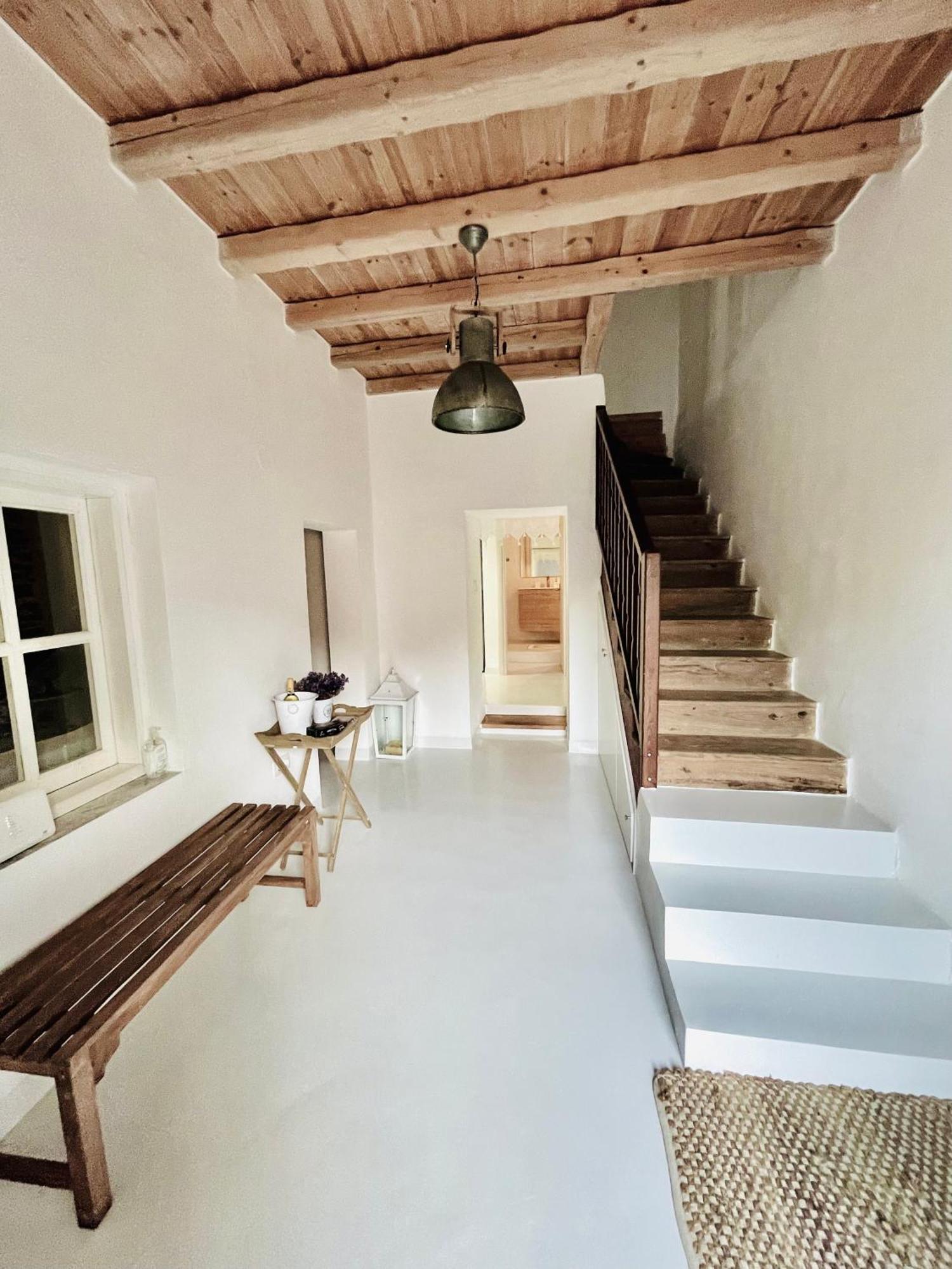 1880 Villa *